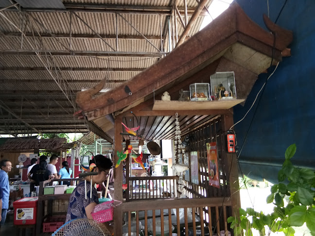 ร้านส้มตำหลวงทีป