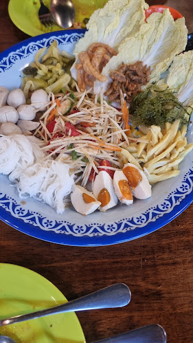 Opinii despre กวางทอง - ภูเก็ต în อำเภอเมืองภูเก็ต - การบริการอาหารและที่พัก