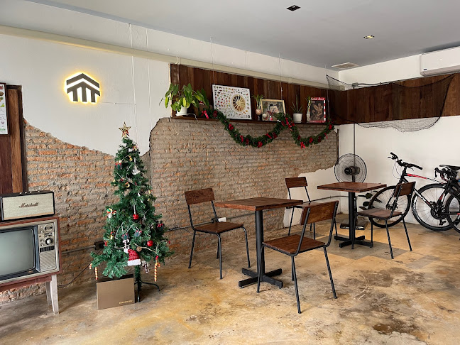 22, 1 ตำบล ขามใหญ่ อำเภอเมืองอุบลราชธานี อุบลราชธานี 34000