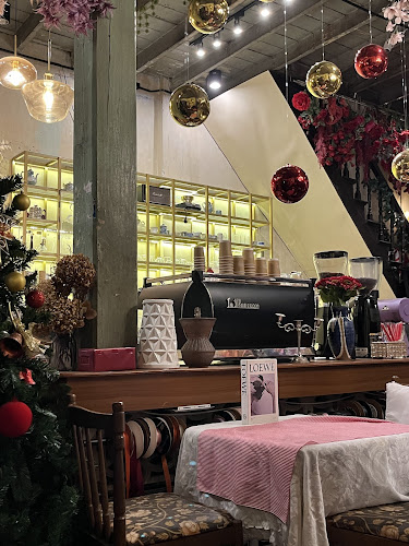 ไฟโฟ โอลด์ทาวน์ คาเฟ่ แอนด์ ฟลอรัล - อำเภอเมืองนครราชสีมา