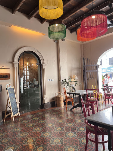 Comentarii opinii despre Café Mem (คาเฟ่ เมม)