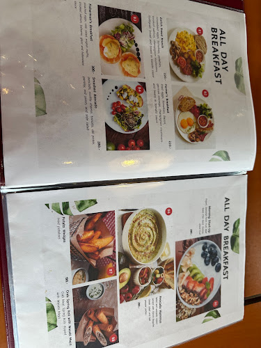 Opinii despre Zurich Bread Cafe în อำเภอบางละมุง - การบริการอาหารและที่พัก