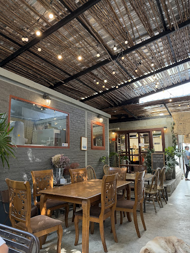 ชีวาคาเฟ่ - อำเภอบางละมุง