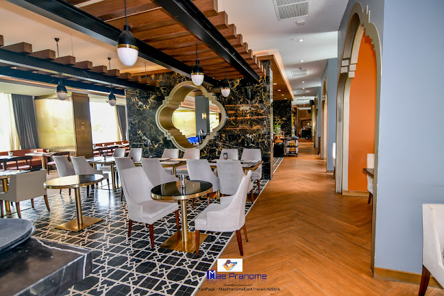 Portosino Restaurant & Rooftop Bar - การบริการอาหารและที่พัก