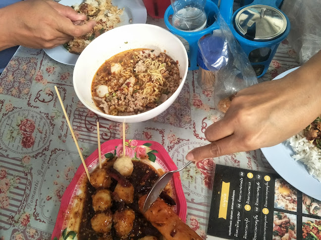 Comentarii opinii despre ป้าเกี้ยเตี๋ยวต้มยำ