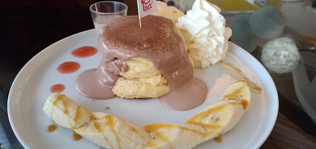 ร้านพิเศษ - การบริการอาหารและที่พัก