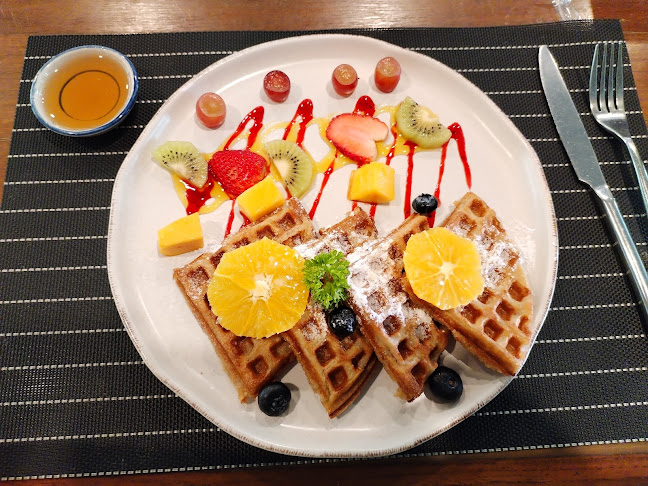 Hern Coffee and Bistro - อำเภอกะทู้