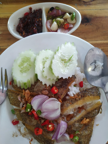 Opinii despre ข้าวแห้งทะเล บ้านอาม่า în อำเภอเมืองนครปฐม - การบริการอาหารและที่พัก