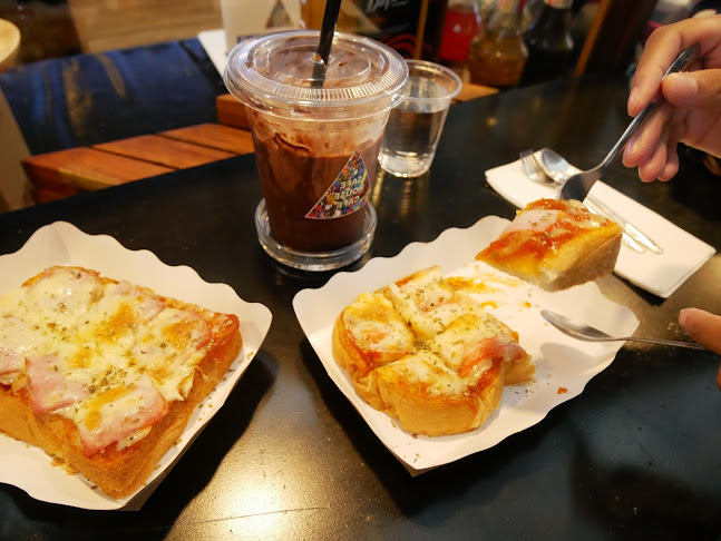 16 ถนน กาญจนวนิช ซอย 17 ตำบล หาดใหญ่ อำเภอหาดใหญ่ สงขลา 90110