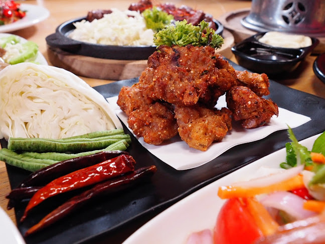 X10 เมืองทอง - อำเภอปากเกร็ด