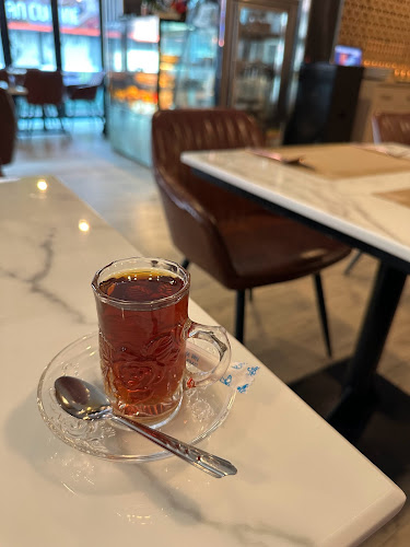 ไอรีฟ บาร์ - การบริการอาหารและที่พัก