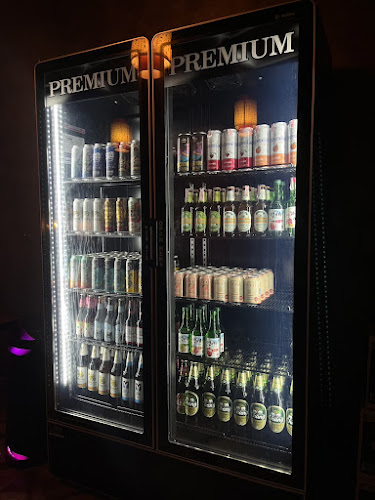 Fánróng Cafe & Bar