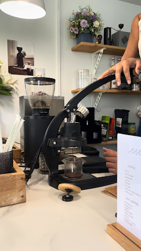 32 14 หมู่ 2 ซอย หมู่บ้านมะลิลา 2 ตำบล นครปฐม อำเภอเมืองนครปฐม นครปฐม 73000