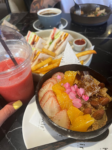 20/10 Kata Road, Karon, Muang, Phuket 83100