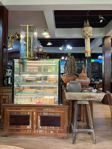 เฮือนคำ ก๋าแฟ ๒๕๕๙ - การบริการอาหารและที่พัก