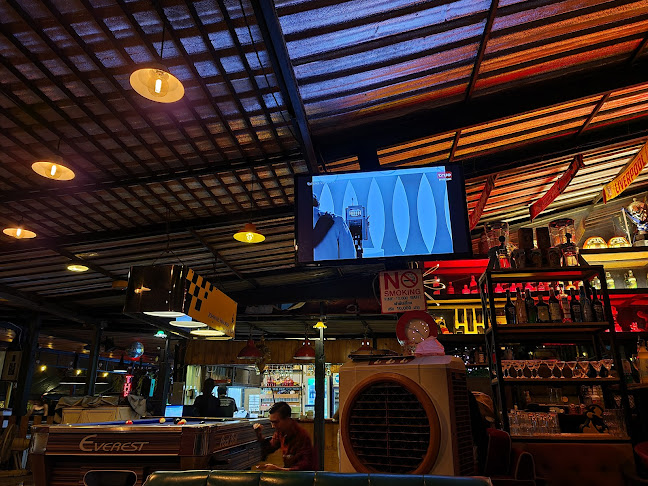 Nob Nob - การบริการอาหารและที่พัก