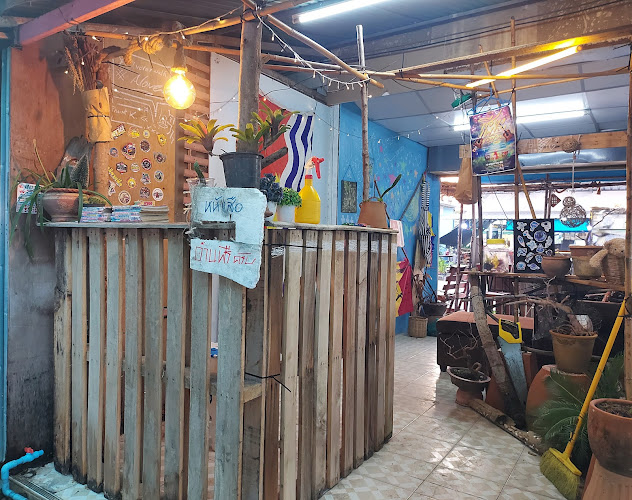 Opinii despre ซุ้ม อโคจร ตลาดเอกสิน în อำเภอเมืองระยอง - การบริการอาหารและที่พัก