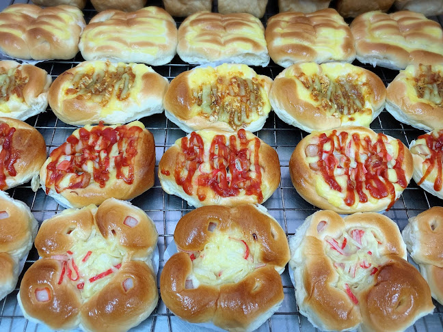 เอกพงศ์เบเกอรี่ สาขาประโดก - การบริการอาหารและที่พัก