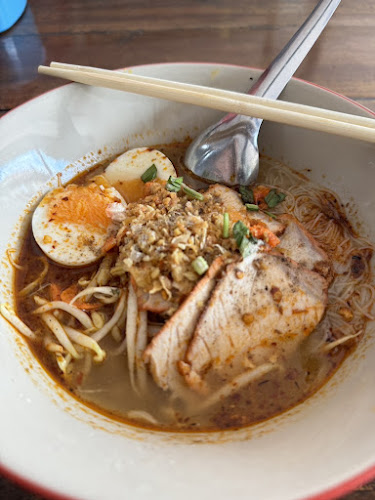 Opinii despre กาแฟสด&ก๋วยเตี๋ยวต้มยำไข่มะตูม în เมือง - การบริการอาหารและที่พัก