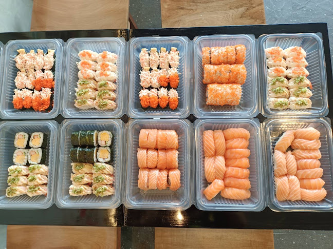 ไข่หวานบ้านซูชิ สาขาปตท.เดอะวัน บางใหญ่ - การบริการอาหารและที่พัก