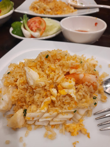 River Wine Restaurant&Karaoke