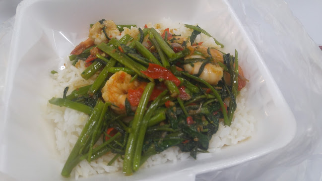 ร้านอาหารตามสั่ง เจ๊แหมม่มในนิคมแหลมฉบัง