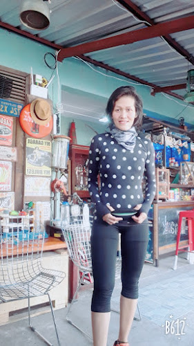 ล้านของห้าง - การบริการอาหารและที่พัก