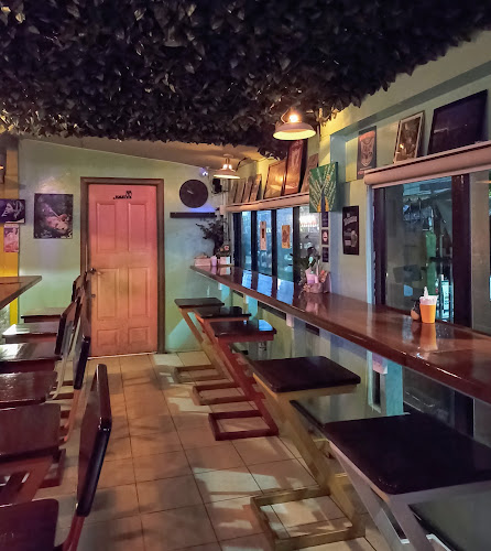 SMAZ Bistro สมาส บิสโทร - อำเภอเมืองนครราชสีมา