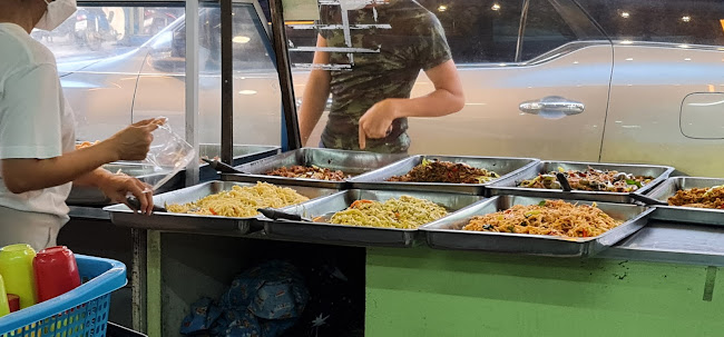 Comentarii opinii despre ข้าวแกงป้าตุ๊