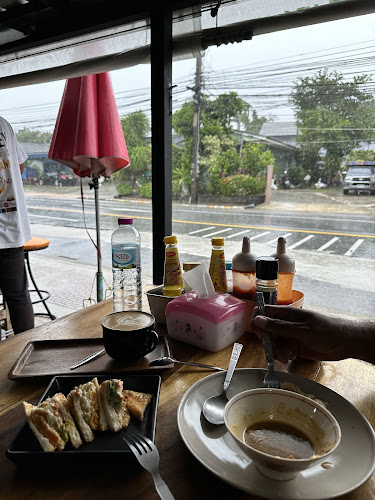 โรตีนมสด โฮมเมด ฮาลาล-Roti Homemade Halal - การบริการอาหารและที่พัก