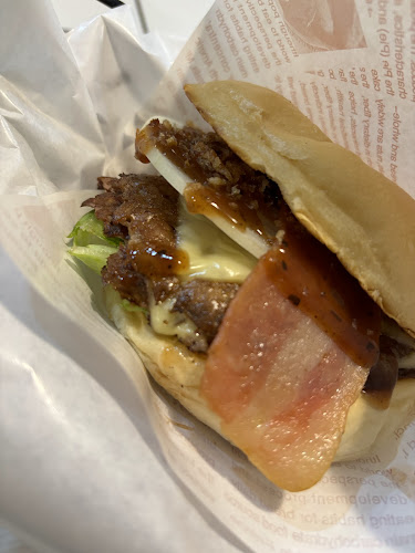 Comentarii opinii despre Meat & Bun Burger