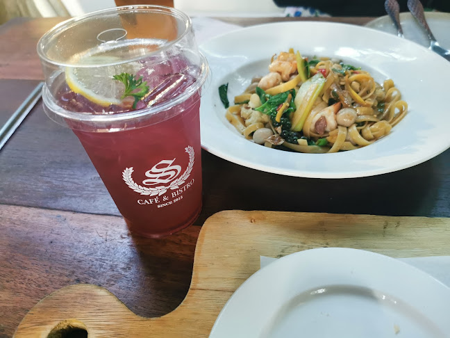 Comentarii opinii despre S Cafe & Bistro