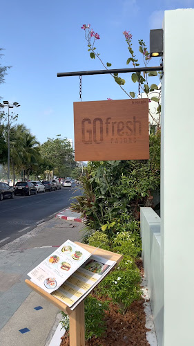 32 ถ. ทวีวงศ์ ตำบลป่าตอง อำเภอกะทู้ ภูเก็ต 83150