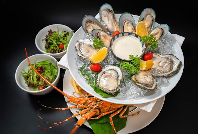 Hern Coffee and Bistro - การบริการอาหารและที่พัก