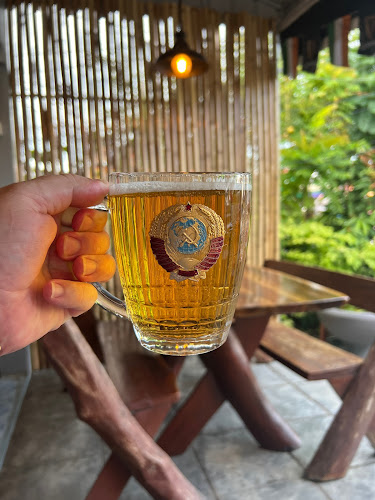 Beer Bank Rawai - การบริการอาหารและที่พัก