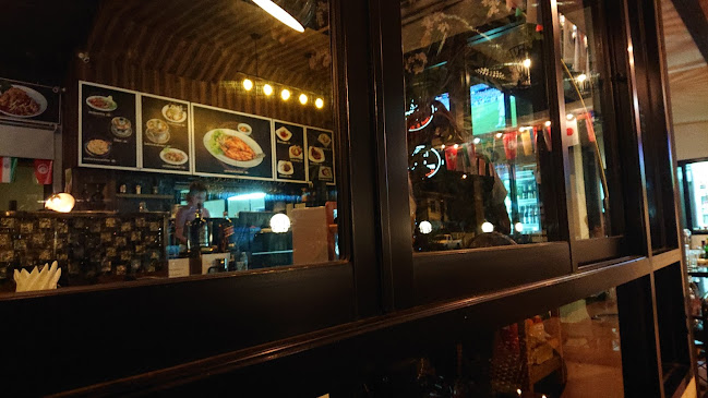 Opinii despre เปี่ยมรักรีสอร์ท în เมือง - การบริการอาหารและที่พัก