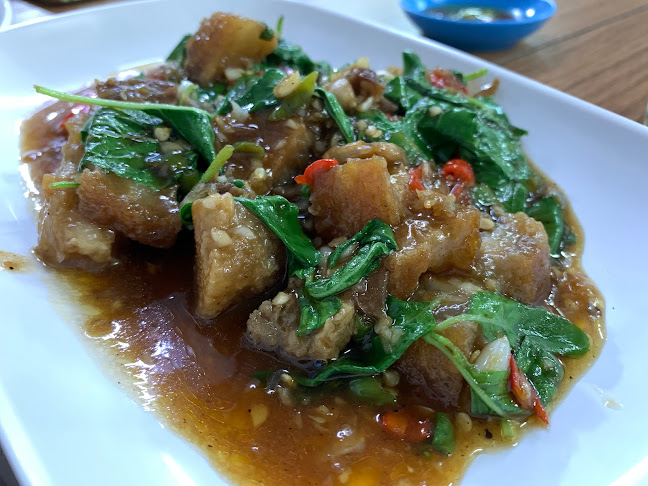 ร้านข้าวต้มปลาแป๊ะจั๊วะ - การบริการอาหารและที่พัก