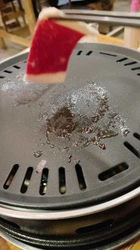 กินดา วากิว - การบริการอาหารและที่พัก