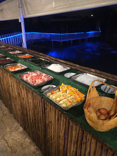 ริมน้ำหมูกระทะ พัทยา