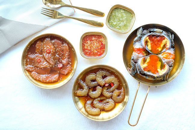 ปูไข่ดอง ทะเลแซ่บ เมืองทอง