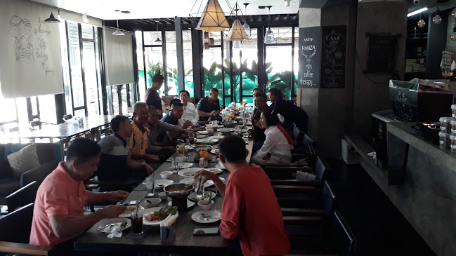 HANZA BAR & BISTRO - การบริการอาหารและที่พัก