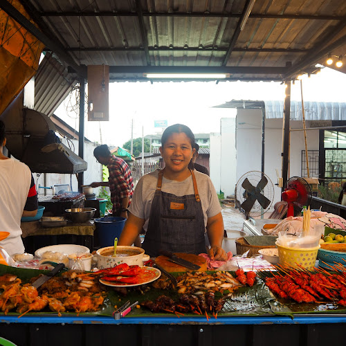 Comentarii opinii despre เจ๊เจน ไก่กรรชา