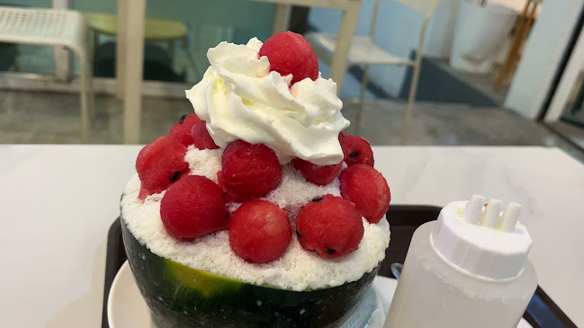 Ice Frost Dessert cafe - Bingsu
