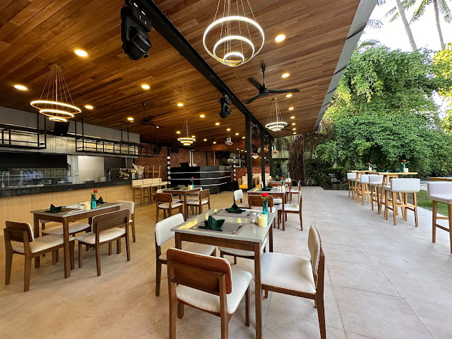 180 ถ. ราษฏร์อุทิศ 200 ปี ตำบลป่าตอง อำเภอกะทู้ ภูเก็ต 83150