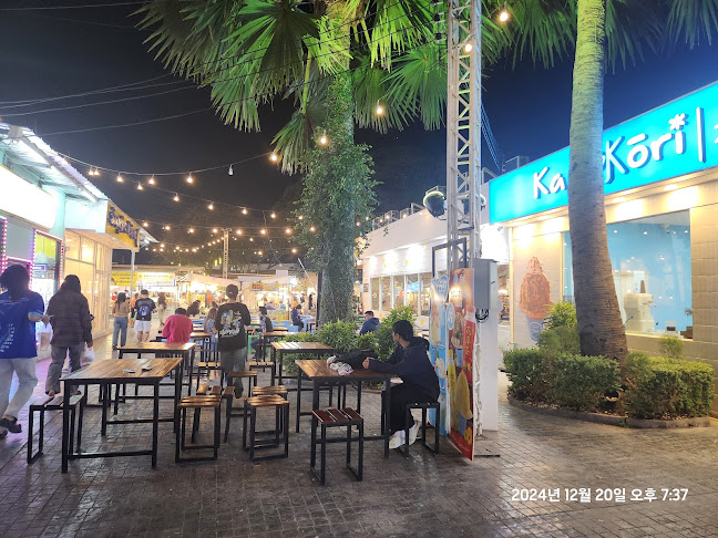 Opinii despre ตลาดต้นตาล în อำเภอเมืองขอนแก่น - การบริการอาหารและที่พัก