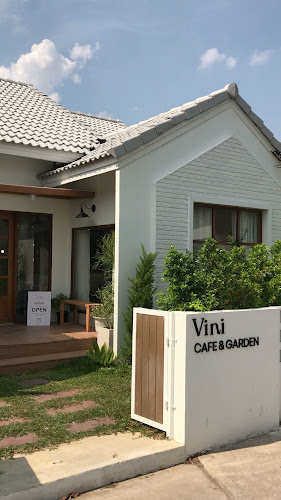 Vini cafe&garden ไวน์นิ คาเฟ่ แอนด์ การ์เด้น