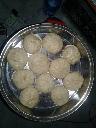 Comentarii opinii despre บะหมี่ เกี๊ยว ปู หมูแดง สหชัย