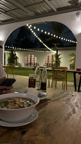 ครัวกันเกรา - หลัง ม.ราชภัฏภูเก็ต Gungrao Kitchen - การบริการอาหารและที่พัก