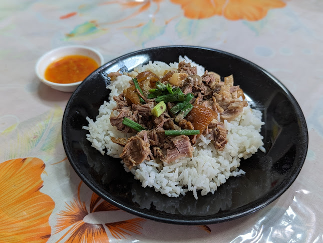 119 ถ. ราษฏร์อุทิศ 200 ปี ตำบลป่าตอง อำเภอกะทู้ ภูเก็ต 83150