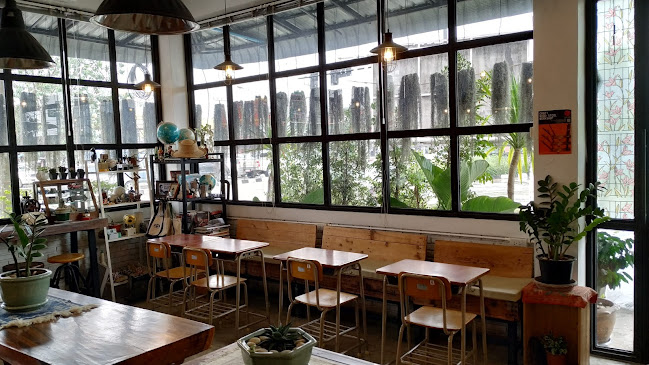 Phoon Cafe Phayao - การบริการอาหารและที่พัก